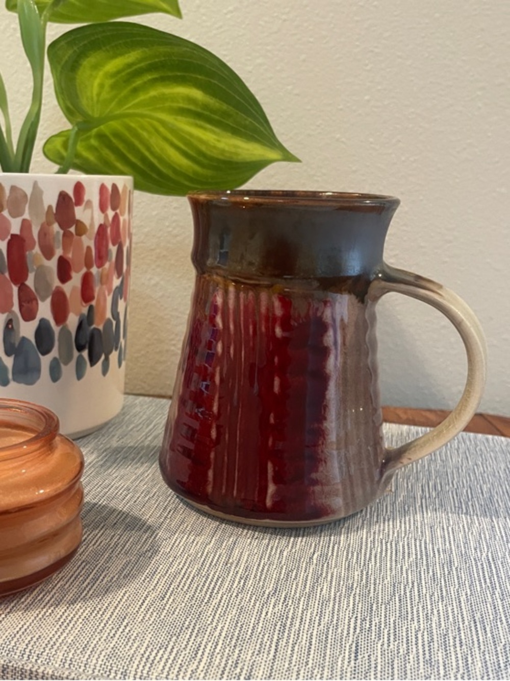Hand-Thrown Studio Pottery Stoneware Mug – Oxblood Drip Glaze Artisan Cup